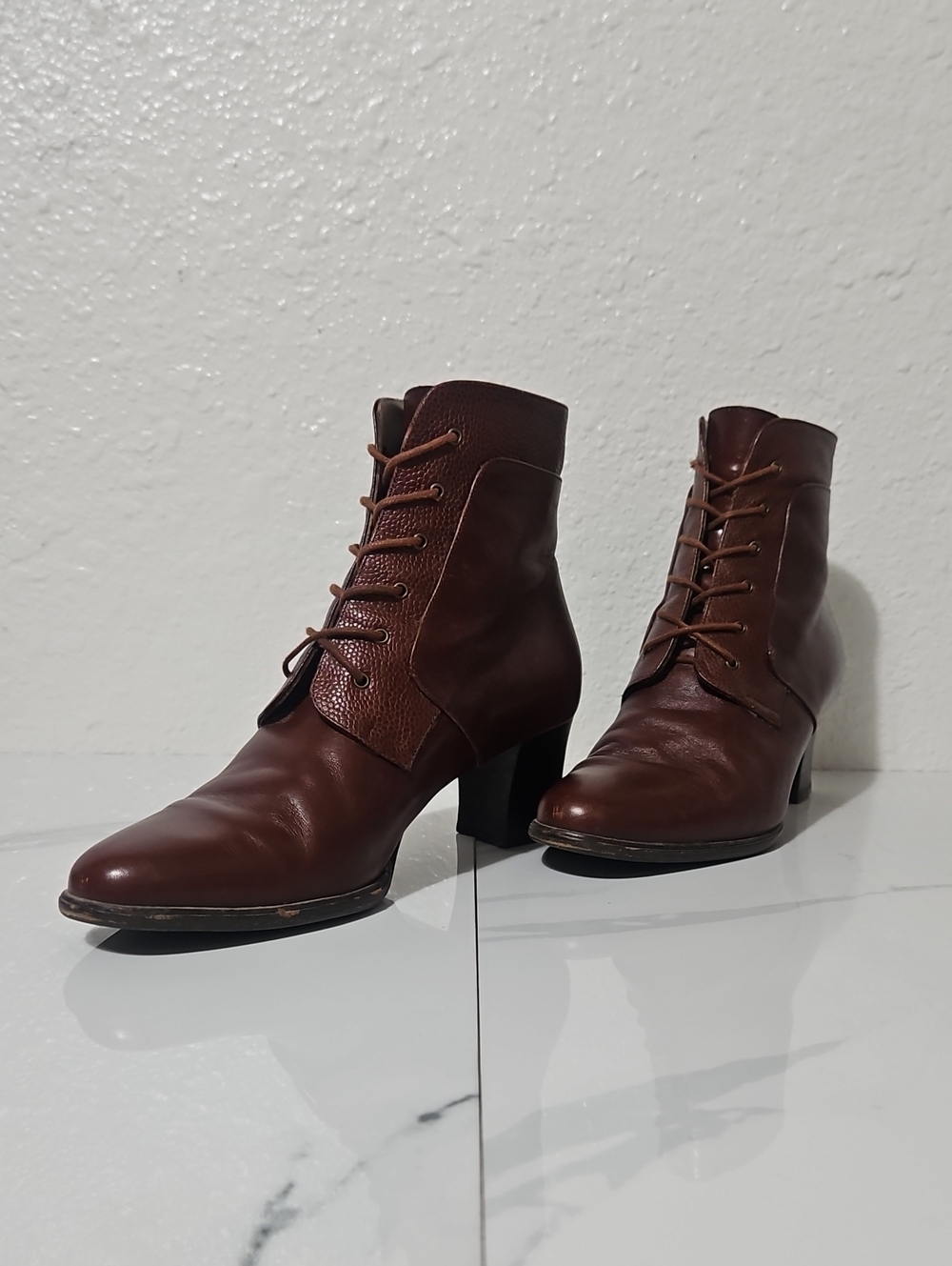 BALLY Italian Leather Vintage Lace Up Granny Boots Size 38.5 (US 8) - Picture 10 of 11